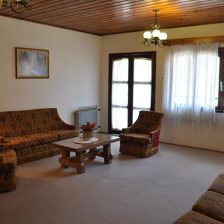 Hotel Vila Regina Campos do Jordão Buitenkant foto