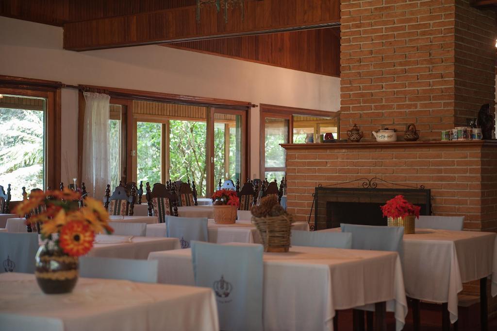Hotel Vila Regina Campos do Jordão Buitenkant foto