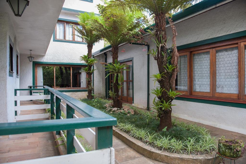 Hotel Vila Regina Campos do Jordão Buitenkant foto