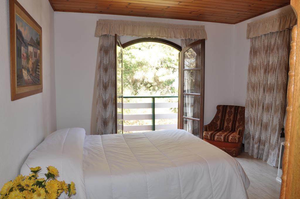 Hotel Vila Regina Campos do Jordão Buitenkant foto