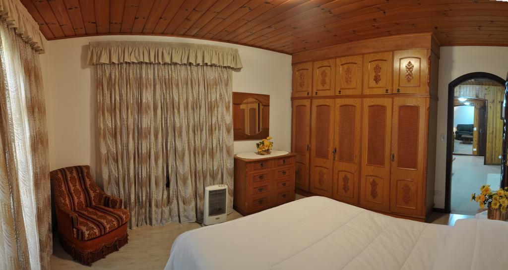 Hotel Vila Regina Campos do Jordão Buitenkant foto
