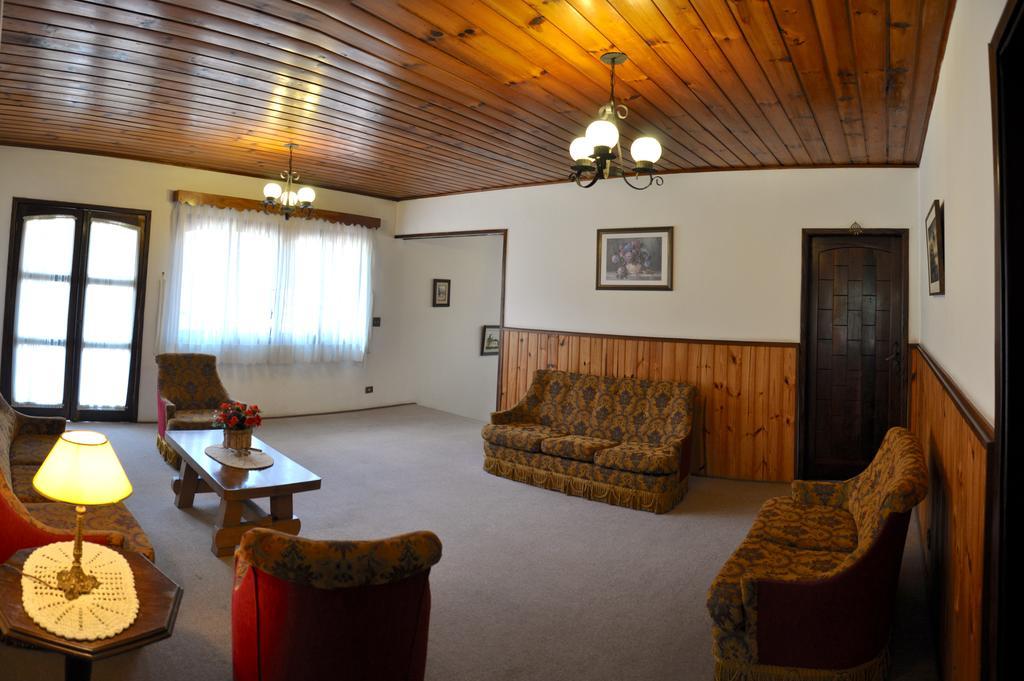 Hotel Vila Regina Campos do Jordão Buitenkant foto