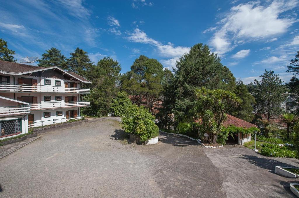 Hotel Vila Regina Campos do Jordão Buitenkant foto
