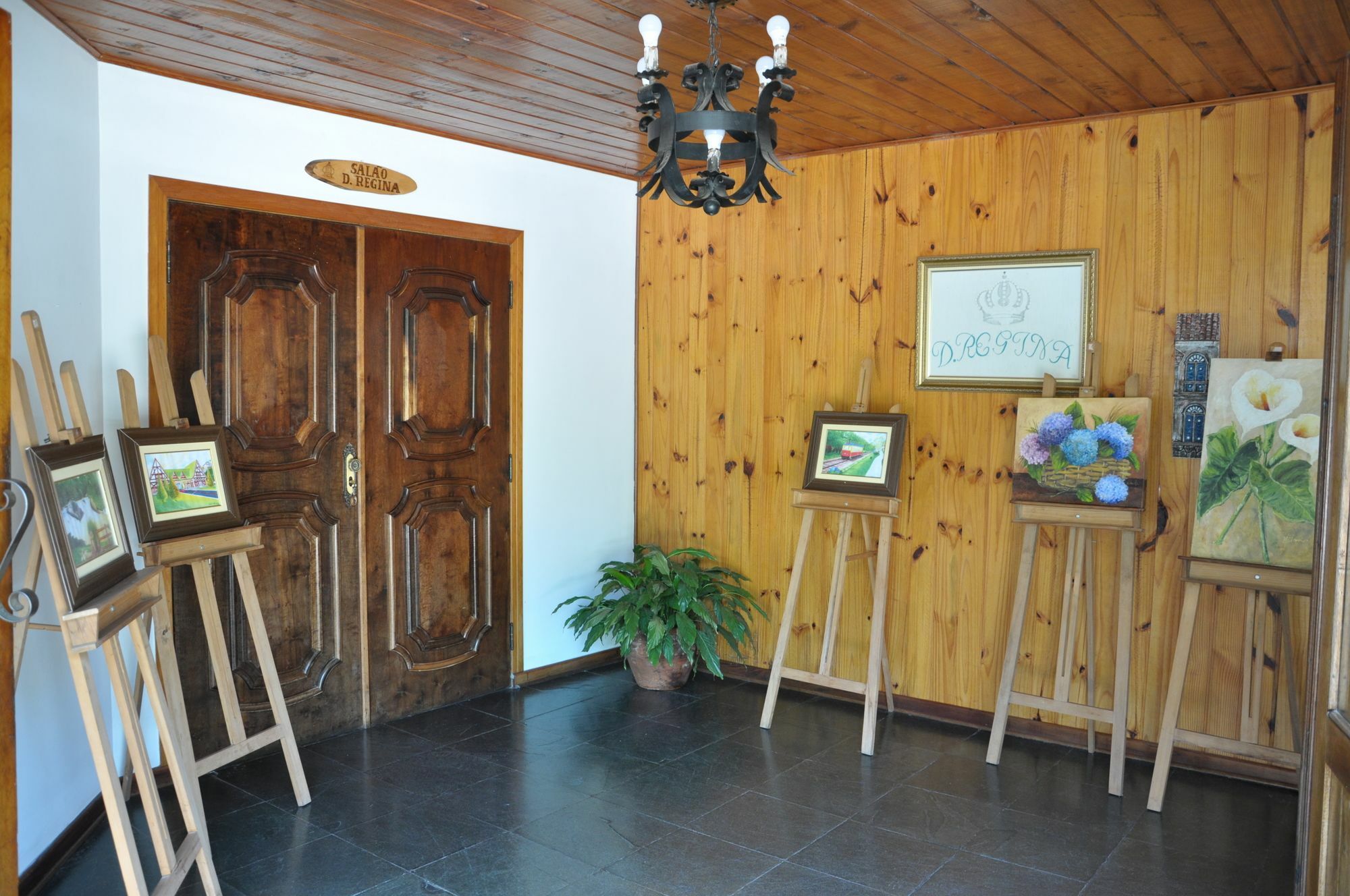 Hotel Vila Regina Campos do Jordão Buitenkant foto